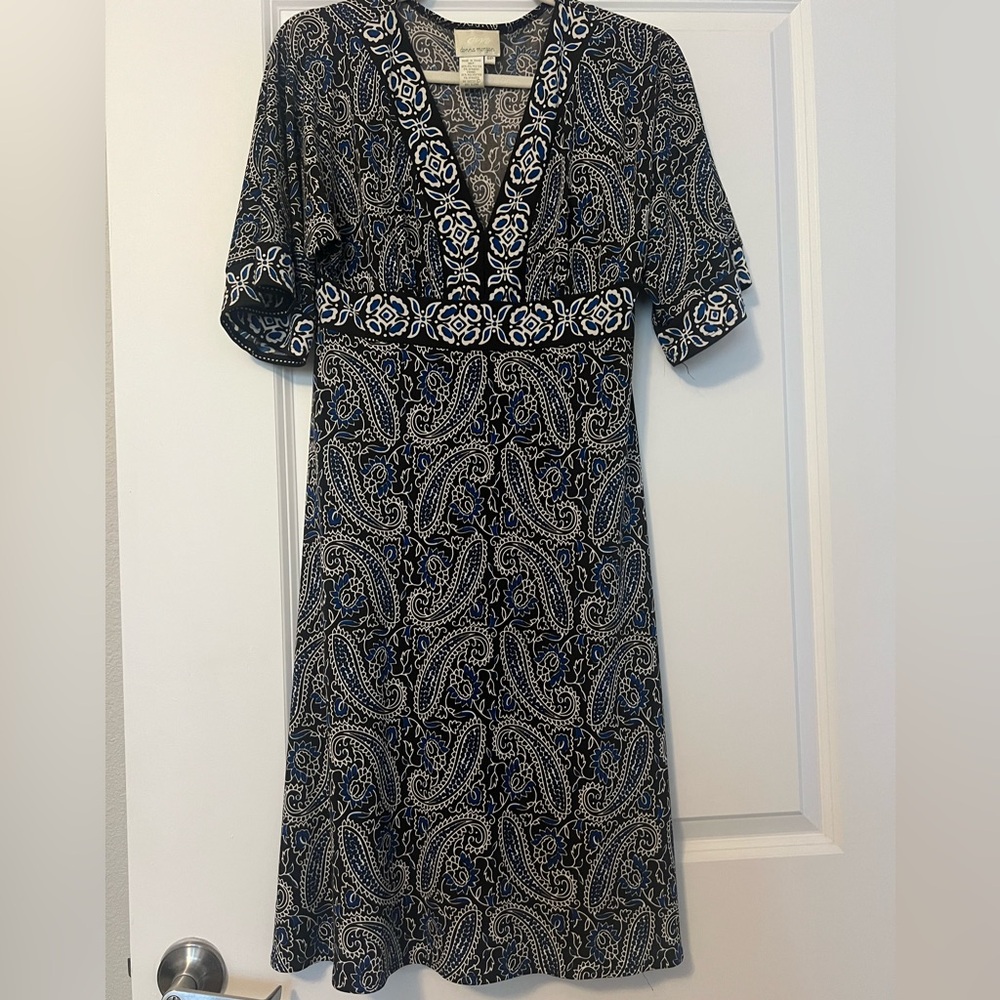 Elegant Navy and White Paisley Dress